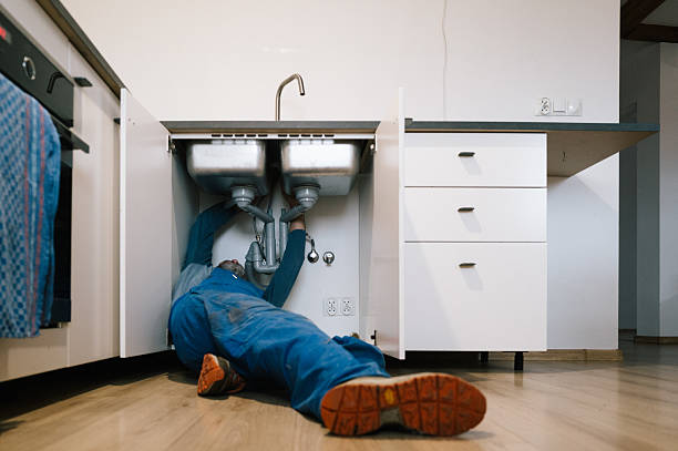 Professional Leak Detection technician working in Danville, IL